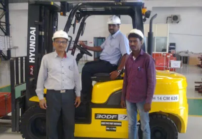 hyundai forklifts distributer